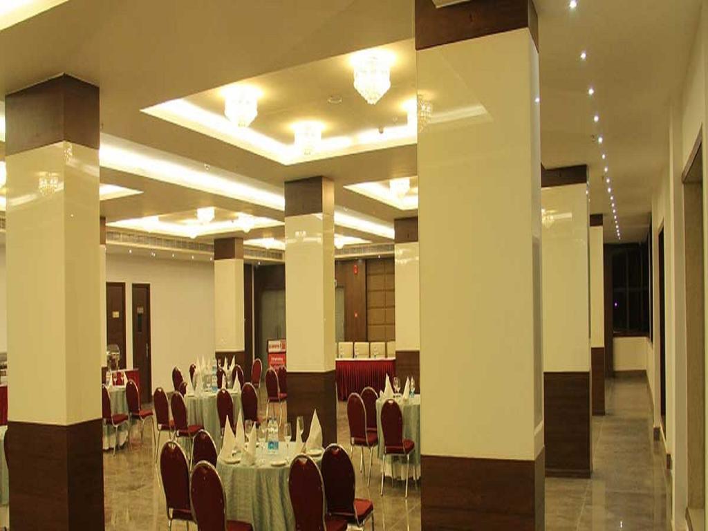 Bhawna Clarks Inn Agra Екстериор снимка